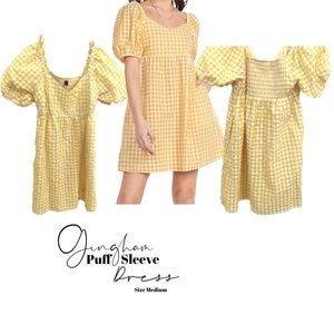 Gingham puff sleeve dress